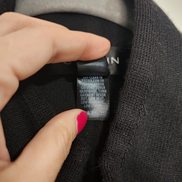 St John Black Wool Poncho Knit cape Minimalist Lagenlook Neutral Luxury luxe - Picture 15 of 15